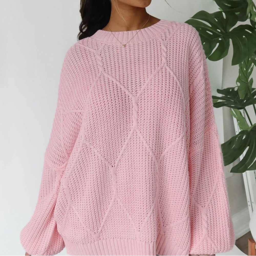 NWT LOGAN SWEATER